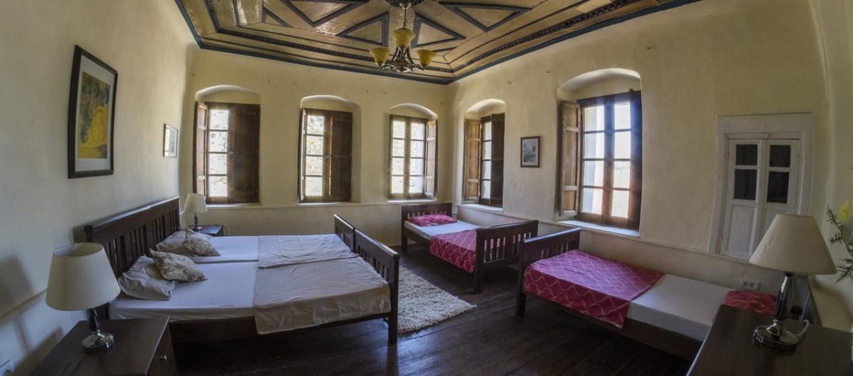 Hostel Berat Backpackers  image